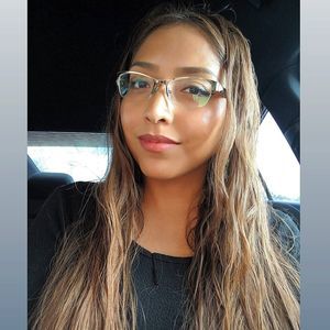 Meet your Posher, Deandra
